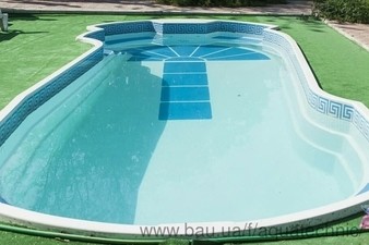 стеклопластиковый бассейн &mdash; 